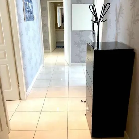 - Montparnasse / Rue Thibaud Appartement *