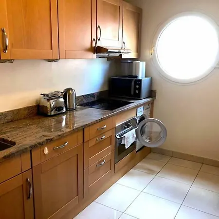 - Montparnasse / Rue Thibaud Appartement