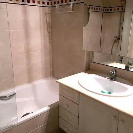 - Montparnasse / Rue Thibaud Appartement